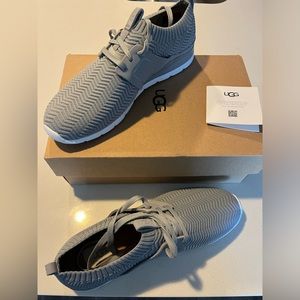 NEW women’s size 11 UGG casual grey sneaker. Lightweight and trendy! $40